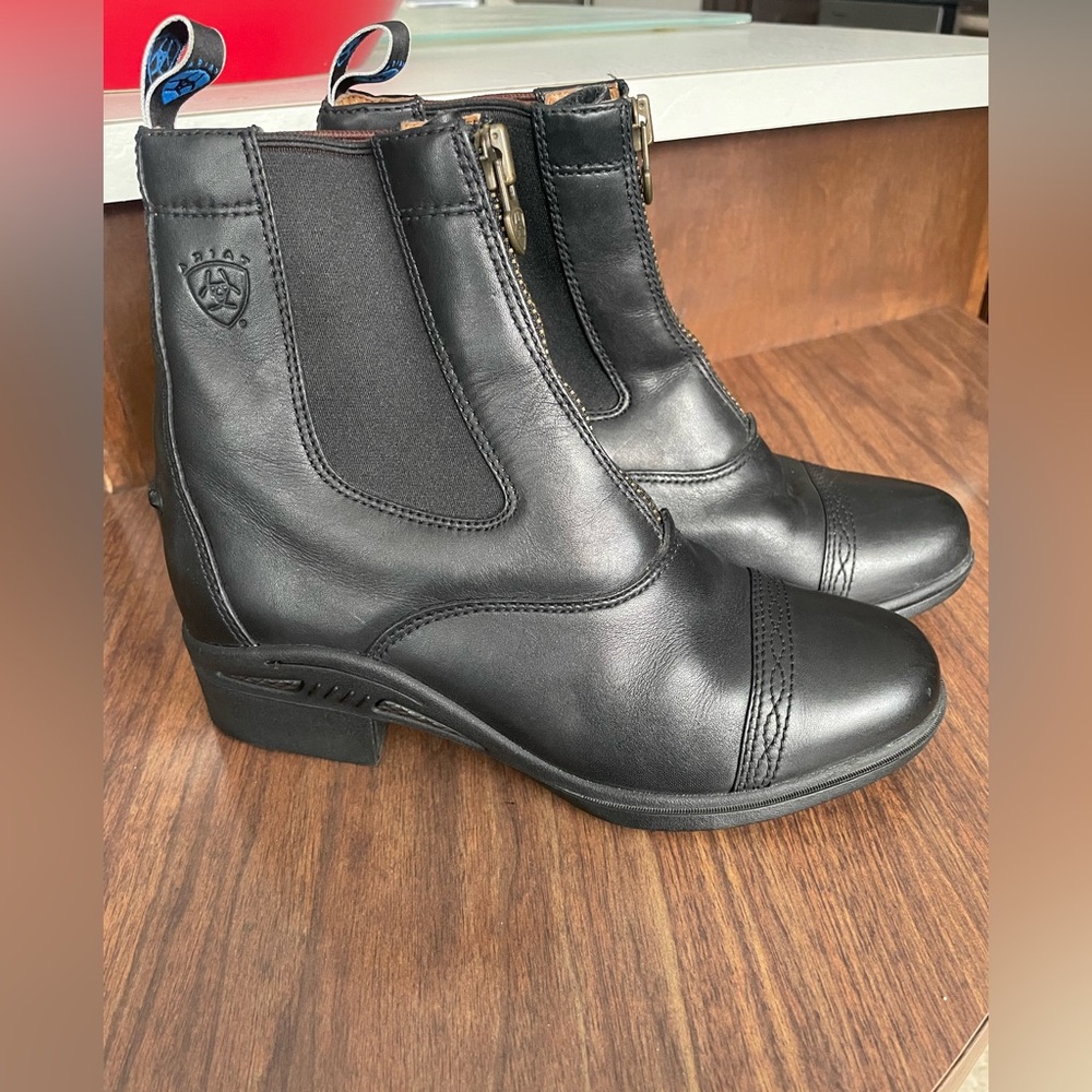 Ariat paddock boots size 7
